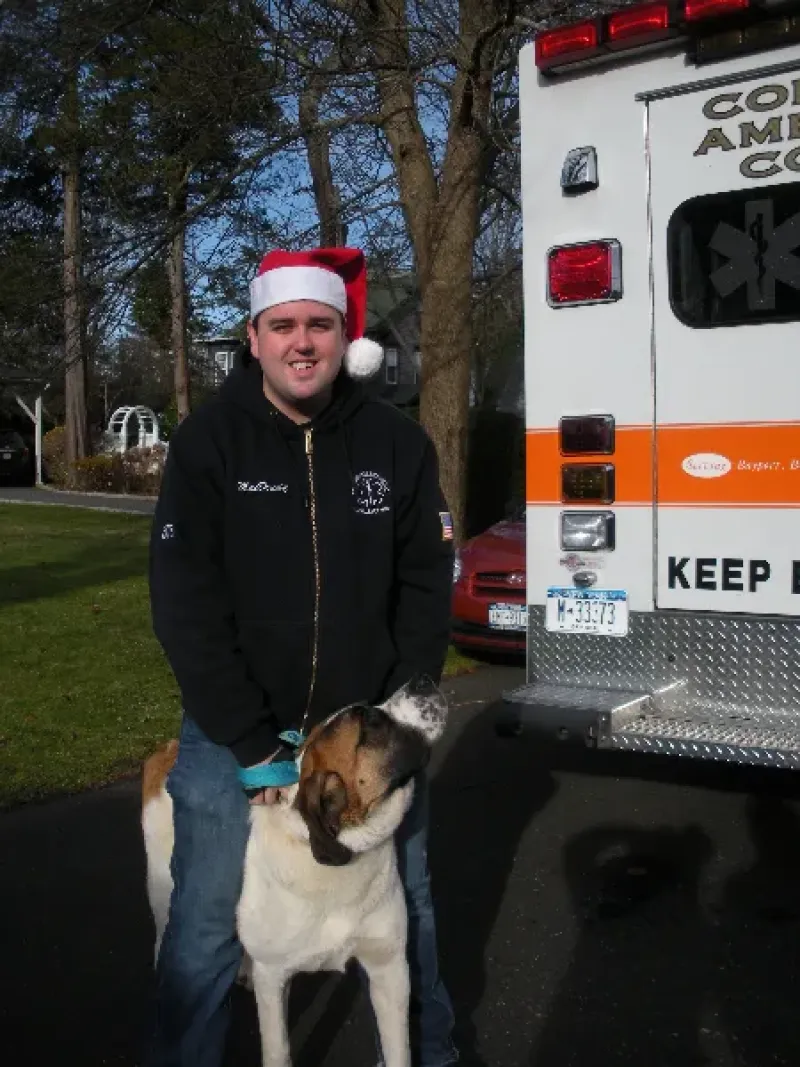 xmas-ambulance-005.webp